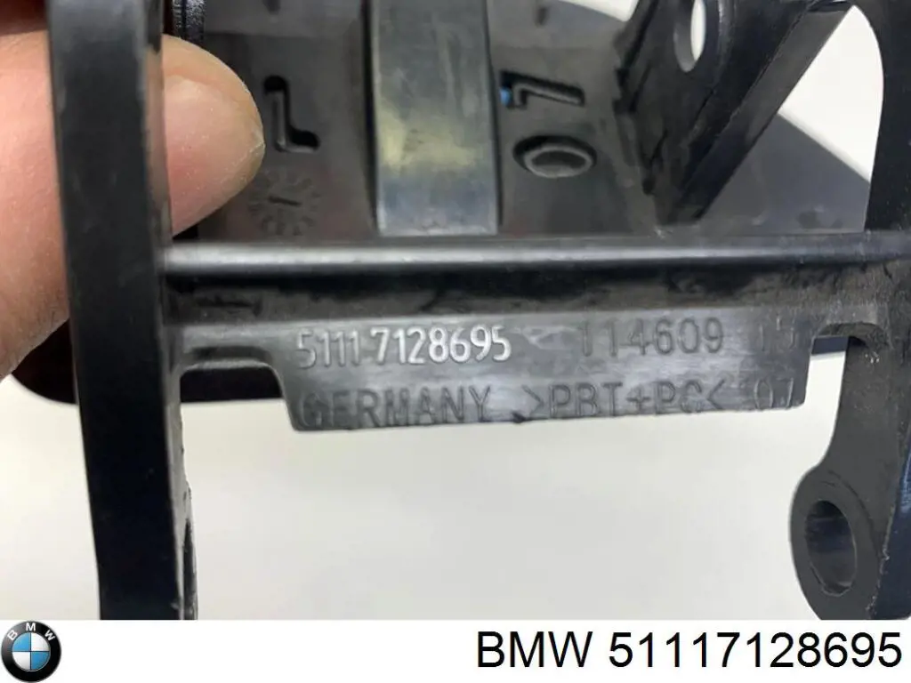 51117128695 BMW 