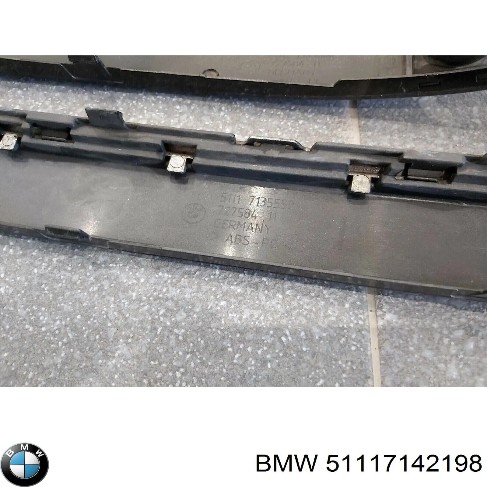 Купити 51117142198 BMW Молдинг переднього бампера, правий