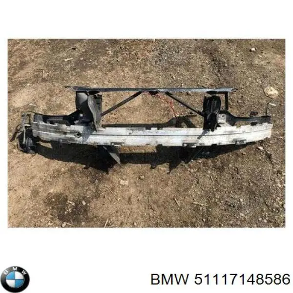 Кронштейн бампера переднього 51117148586 BMW