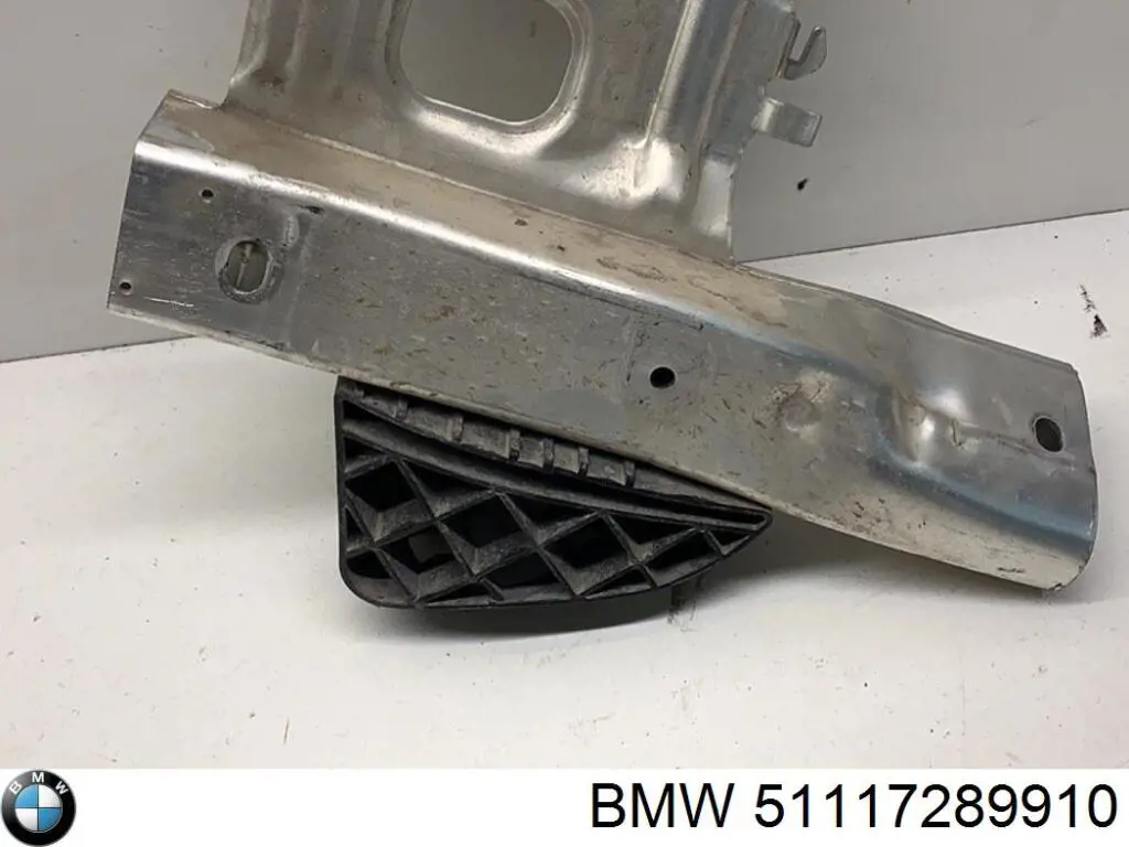 Купити 51117289910 BMW Кронштейн підсилювача переднього бампера