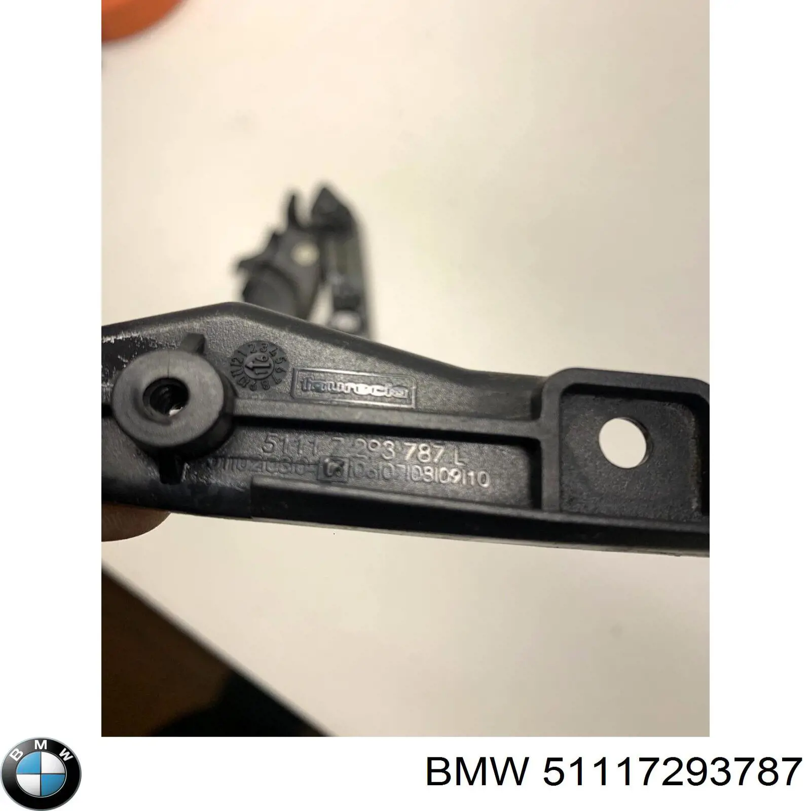 Кріплення бампера Signeda PBM43167AL ціна, від 40.39 USD