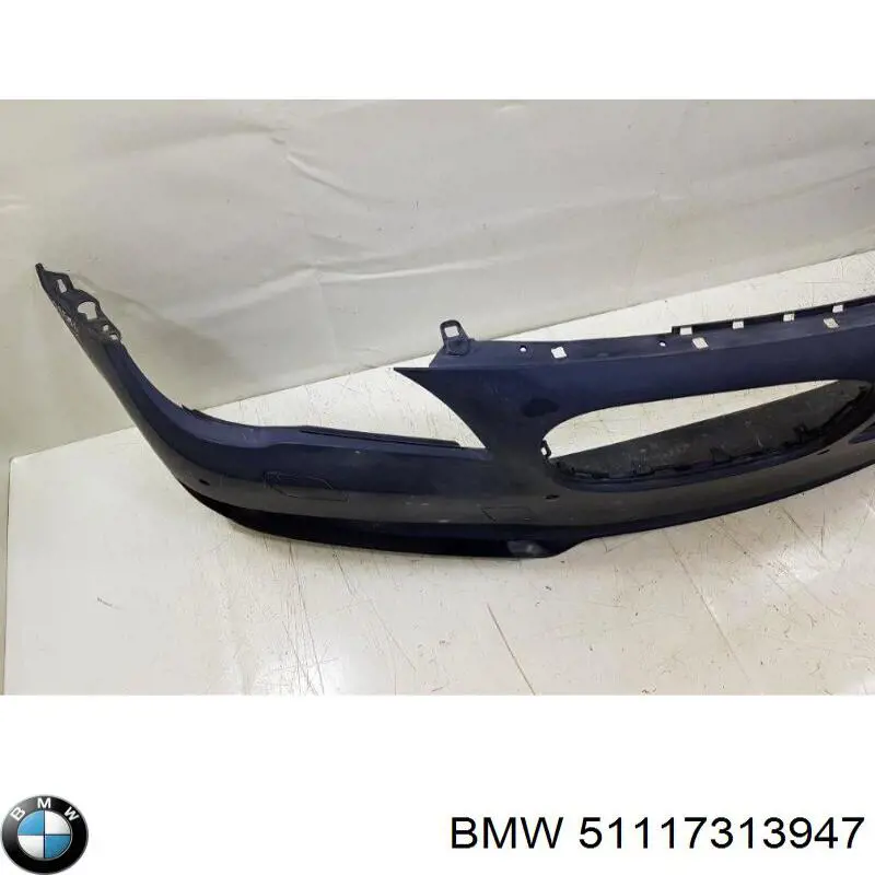Передній бампер 51117313947 BMW