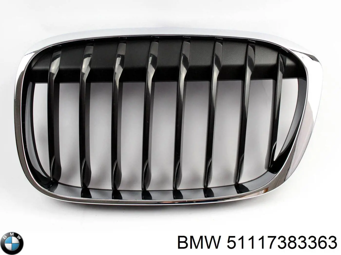 Решітка радіатора ліва 7383363 BMW
