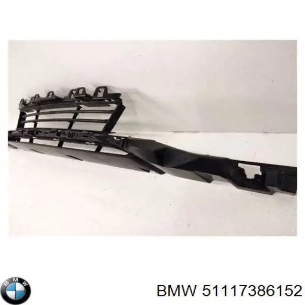 51117386152 BMW Решітка переднього бампера, нижня