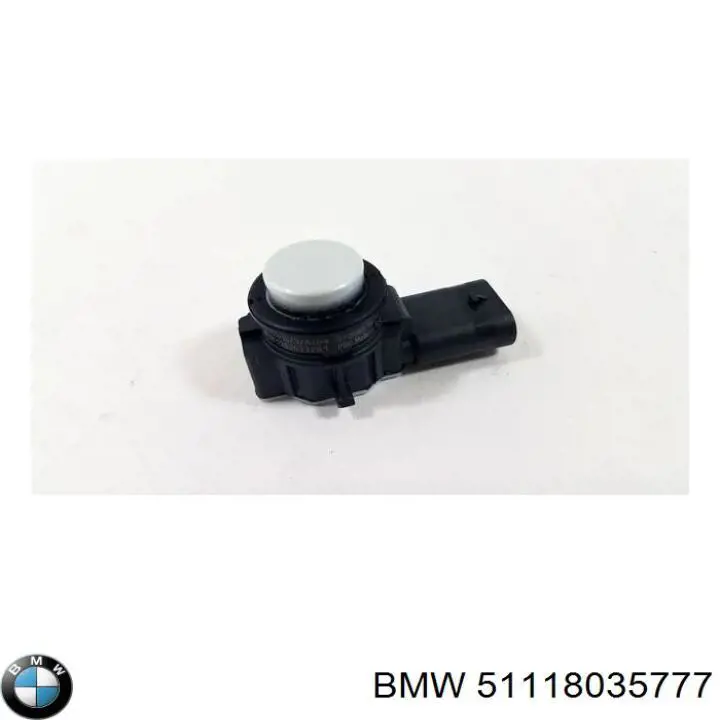 Передній бампер 51118035777 BMW