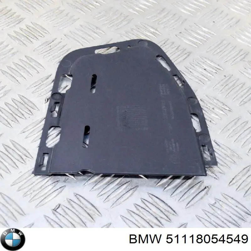 51118054549 BMW Решітка переднього бампера, нижня
