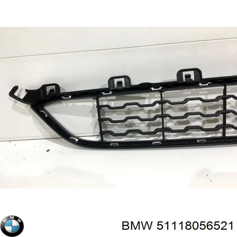 Решітка переднього бампера, нижня 51118056521 BMW