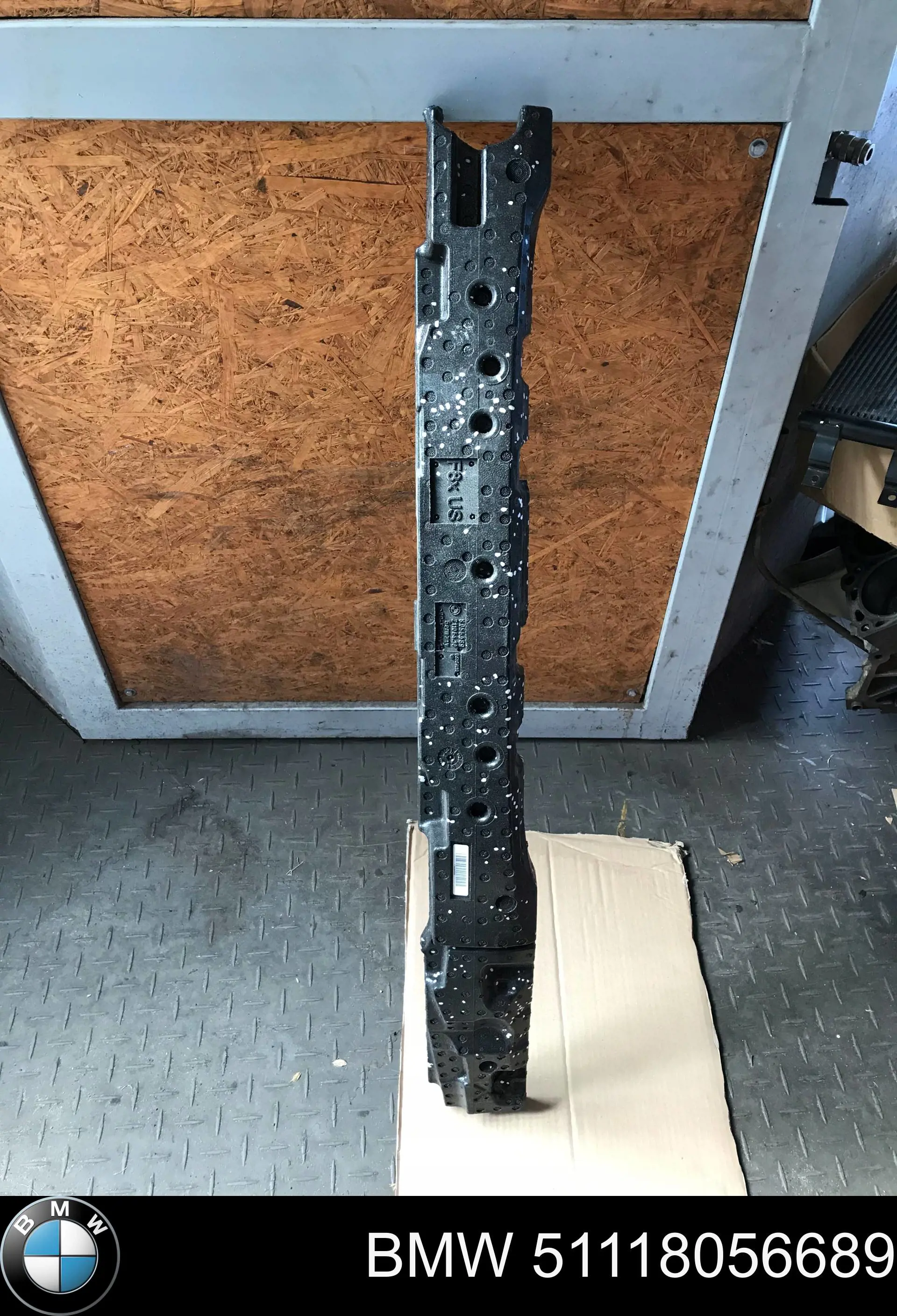Абсорбер бампера переднього BMW 51118056689 ціна, від 181.55 USD