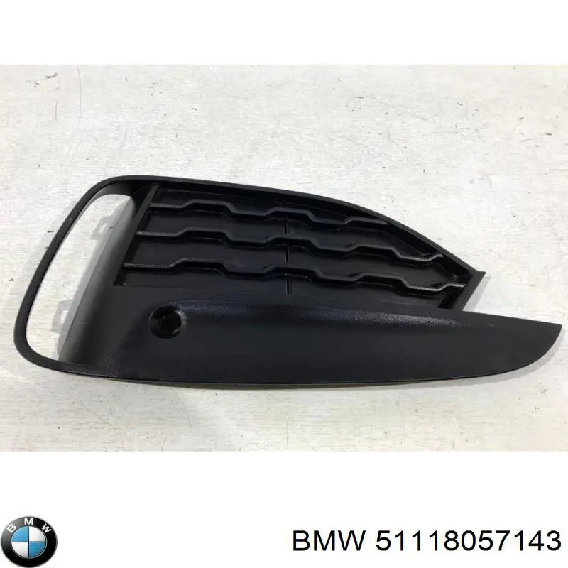 51118057143 BMW Решітка радіатора ліва
