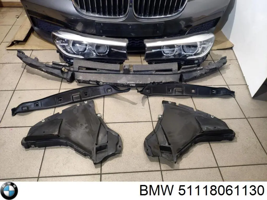 Купити 51118061130 BMW Кронштейн кріплення протитуманною фари, правої