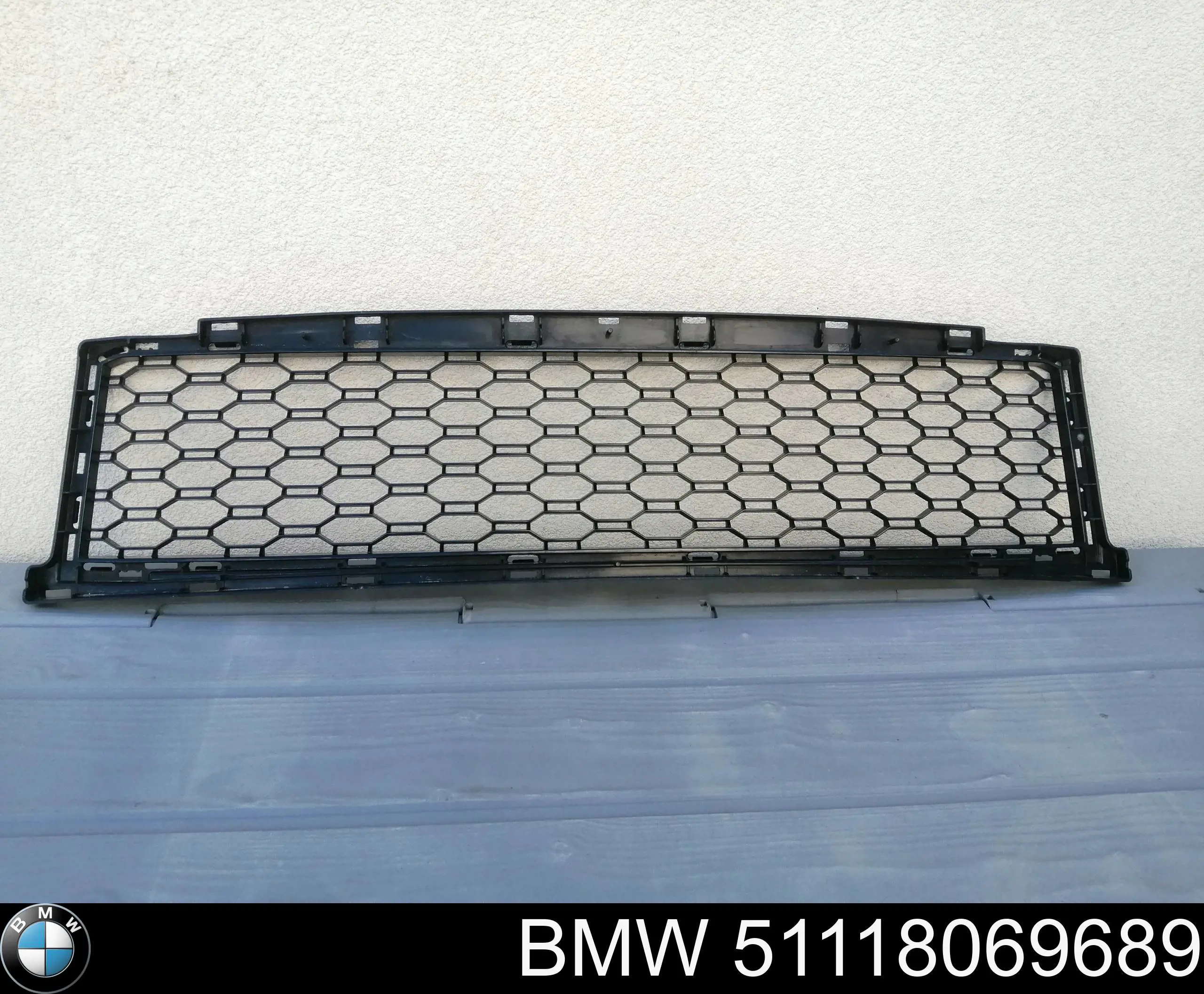 51118069689 BMW 