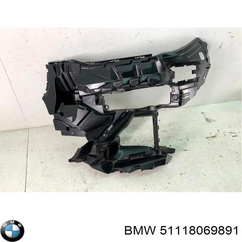 51118069891 BMW Кронштейн кріплення протитуманной фари, лівої