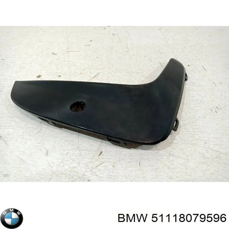 Молдинг переднього бампера, правий Autotechteile 7055132 ціна, від 21.03 USD