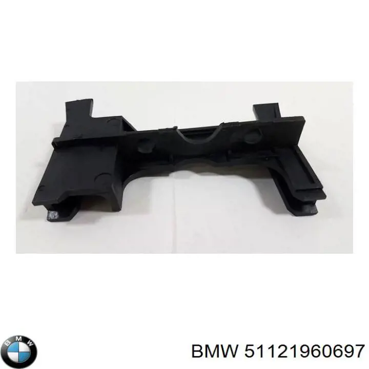 51121960697 BMW Кронштейн бампера заднього, лівий