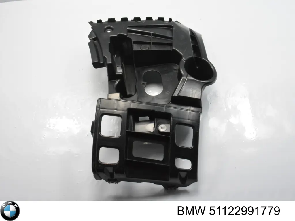 Купити 7045181 Autotechteile Кріплення бамера ліве