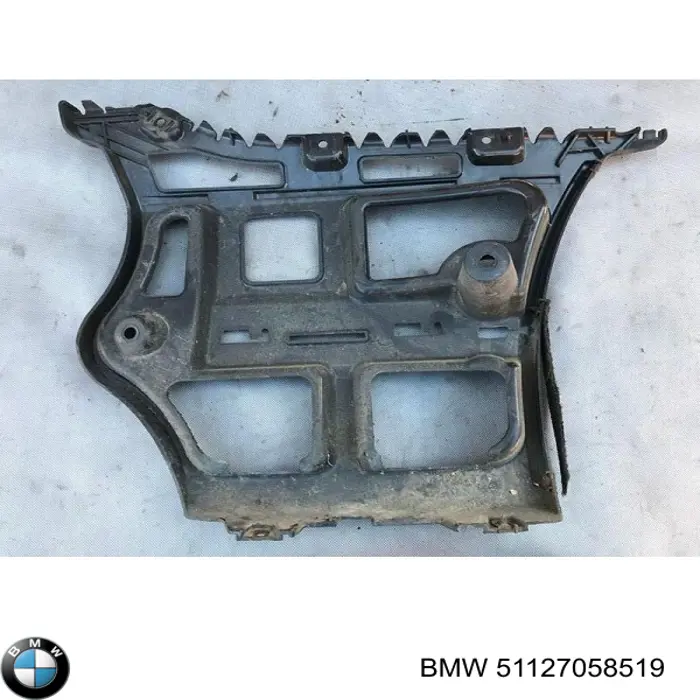 Кронштейн бампера заднього, лівий 51127058519 BMW