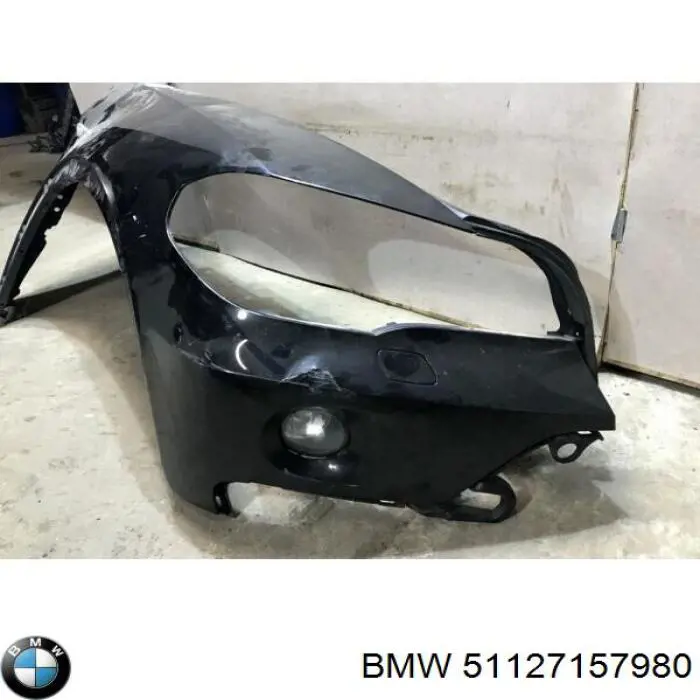 51127157980 BMW Крило переднє праве