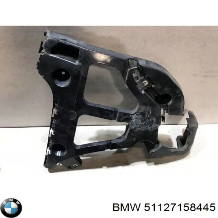 51127158445 BMW Кронштейн бампера заднього, зовнішній лівий