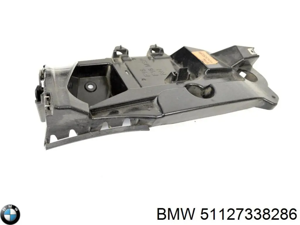 51127338286 BMW Кронштейн бампера заднього, правий