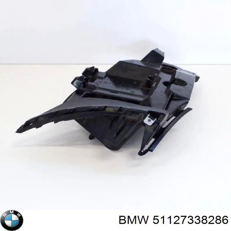 Кронштейн бампера заднього, правий 51127338286 BMW
