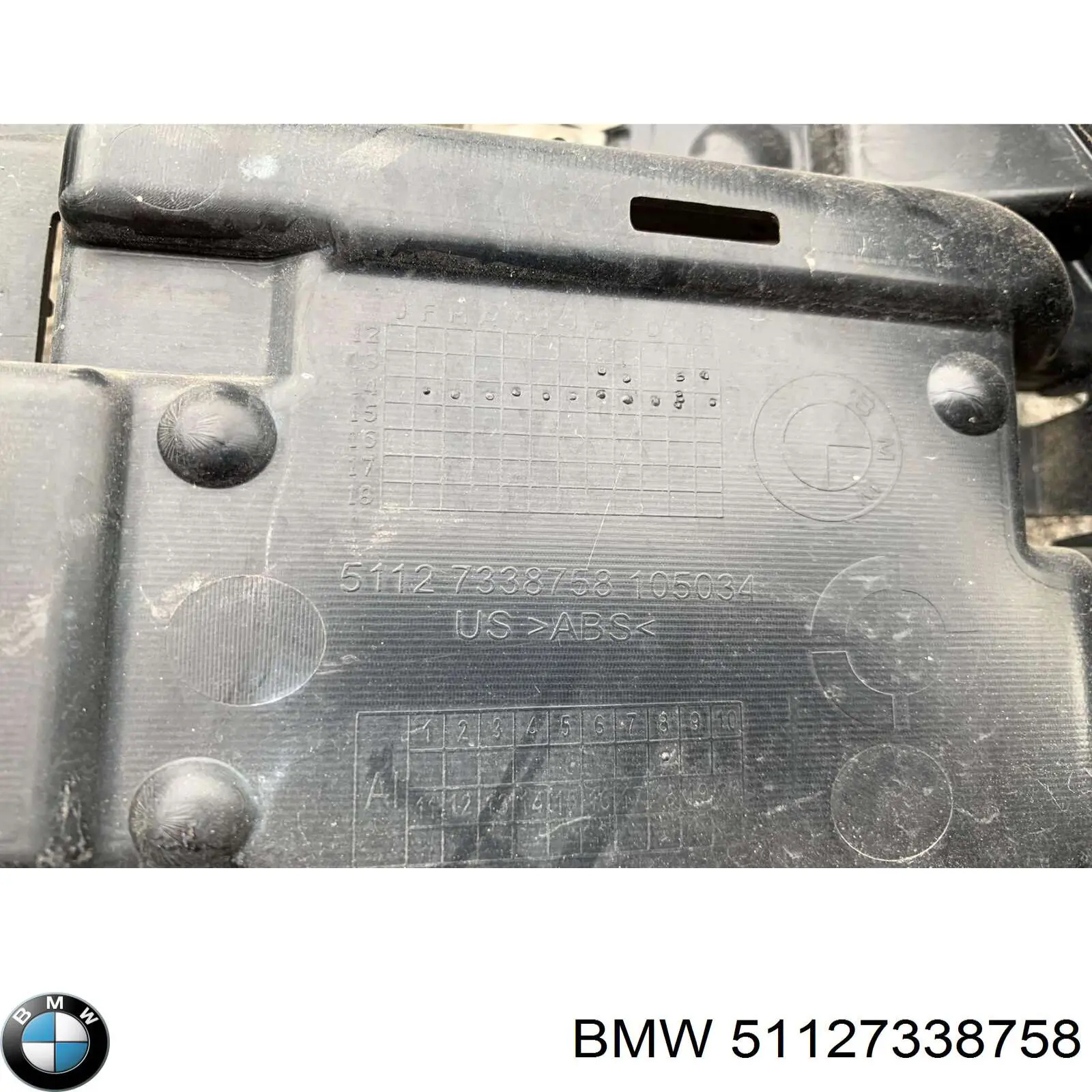Купити 51127338758 BMW Кронштейн бампера заднього, правий