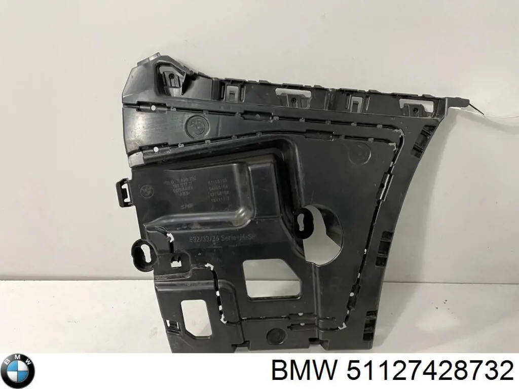 Купити 51127428732 BMW Направляюча заднього бампера, права