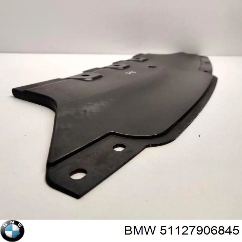 Направляюча заднього бампера Autotechteile 7035152 ціна, від 44.41 USD