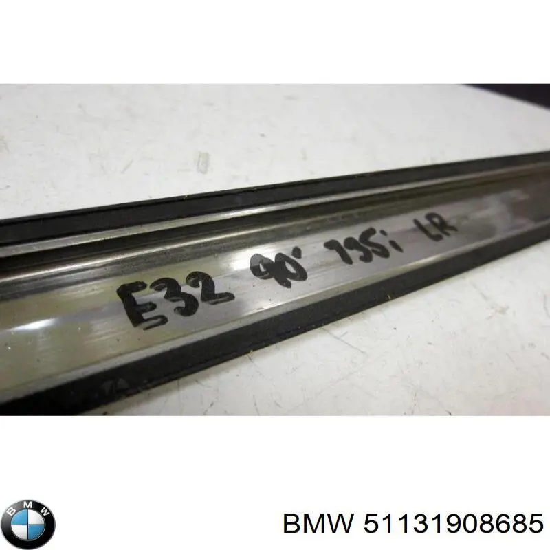 Молдинг задніх лівих дверей BMW 51131908685 ціна, від 146.89 USD