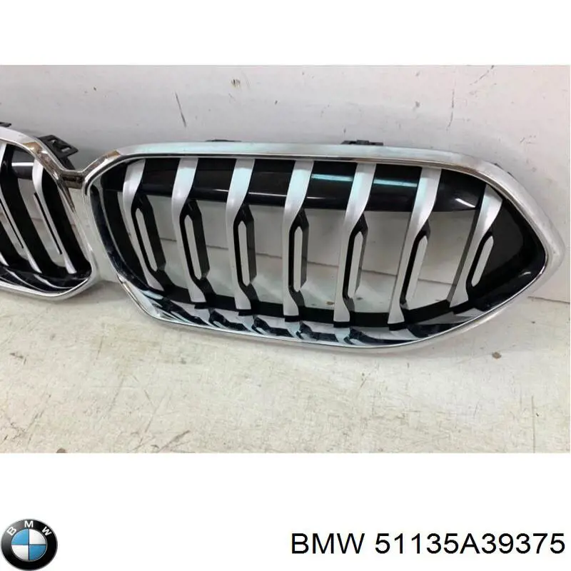 51135A39375 BMW Решітка радіатора