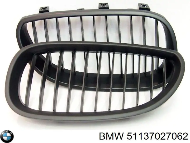 Решітка радіатора права 51137027062 BMW