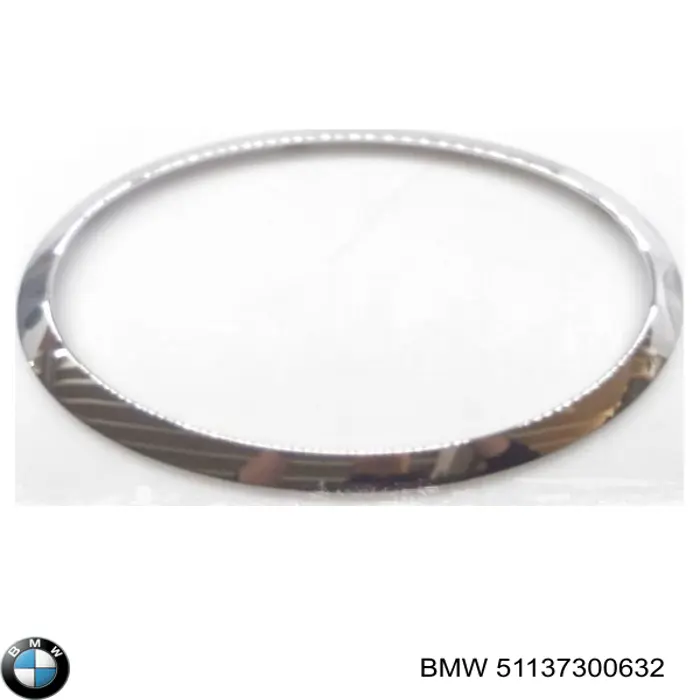 51137300632 BMW Рамка/облицювання фари правої