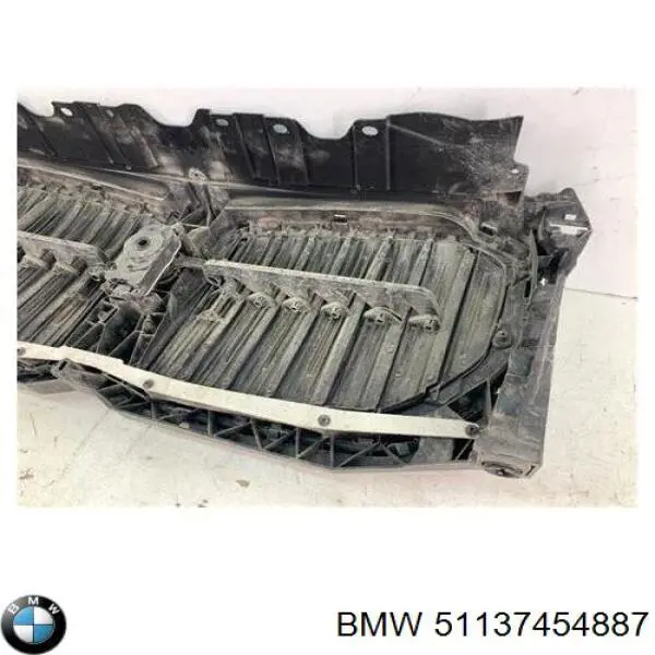 7085189 Autotechteile Решітка радіатора