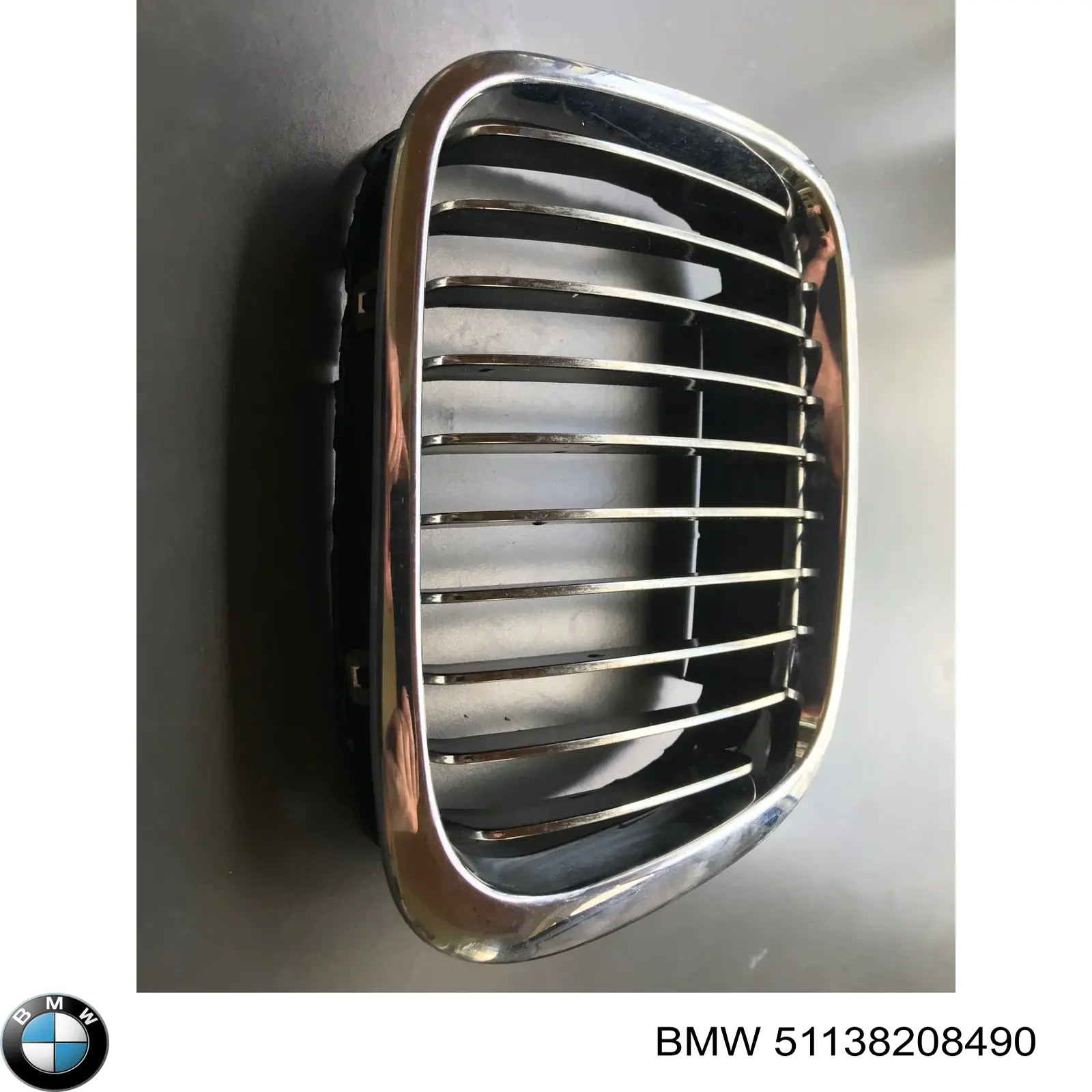 Купити 51138208490 BMW Решітка радіатора права
