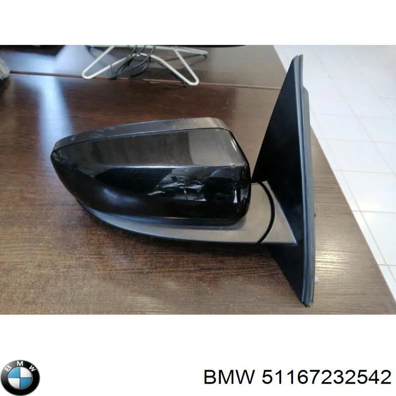 Корпус дзеркала заднього виду, правий 51167232542 BMW