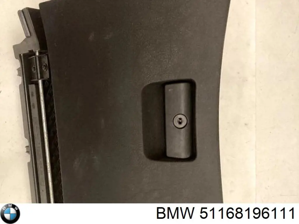 Ящик для рукавичок (бардачок) 51168196111 BMW