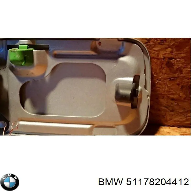 Люк б/бака BMW 51178204412 ціна, від 3.17 USD