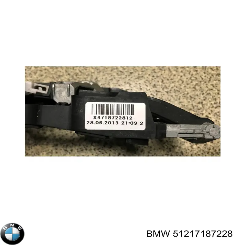 Тримач зовнішньої ручки дверей, правих дверей BMW 7187228 ціна, від 9.58 USD