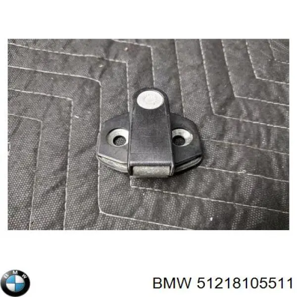 51218105511 BMW петля-зачіп (відповідна частина замка двері передньої)