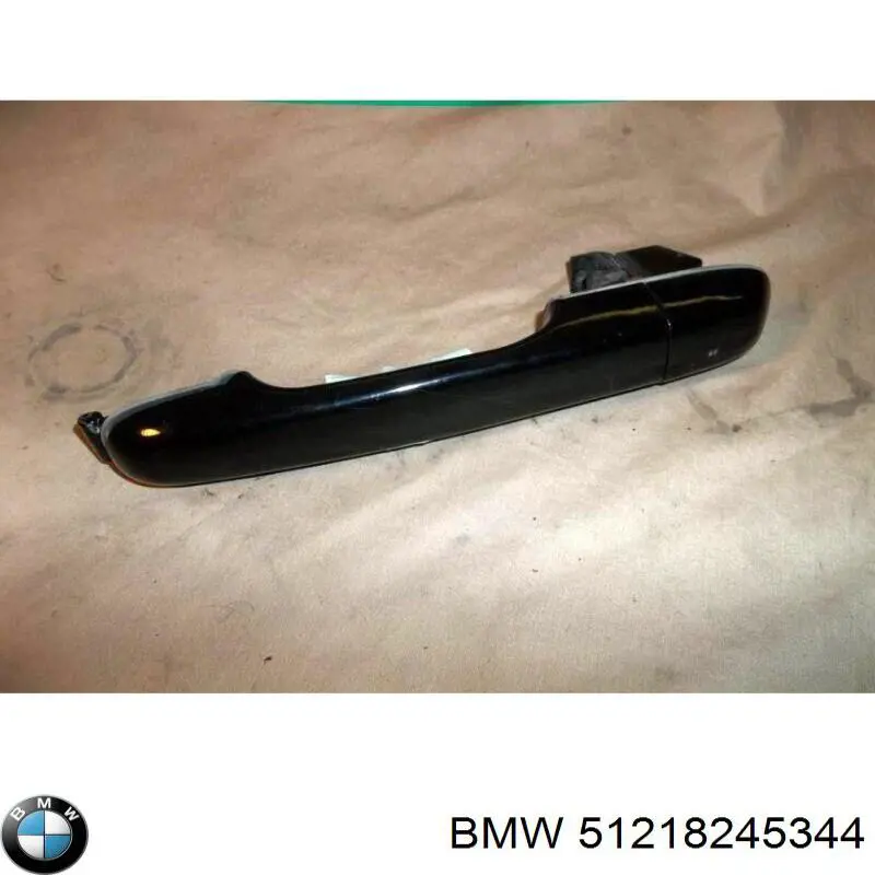 Тримач зовнішньої ручки дверей, передньої правої 51218245344 BMW