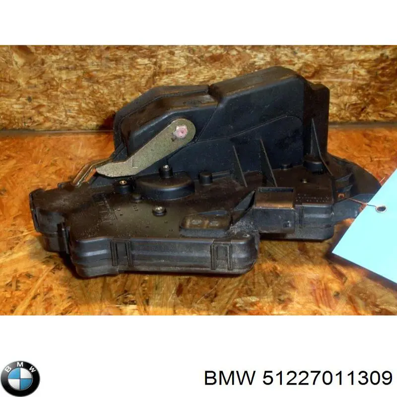 Купити 51228196033 BMW Замок задньої двері, лівої