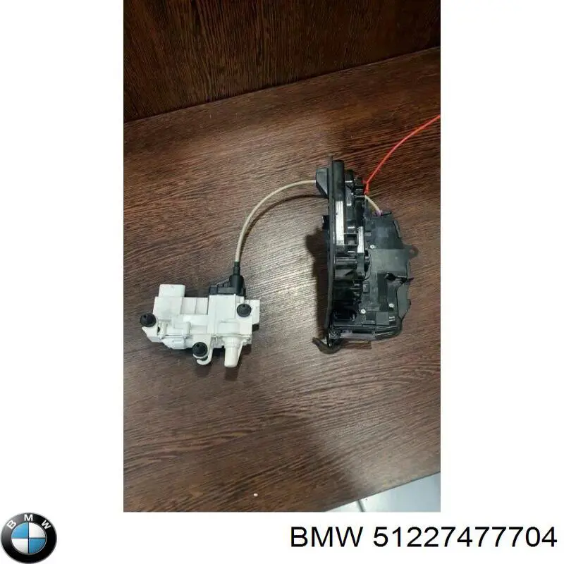 51227477704 BMW Замок задньої дверї, правої