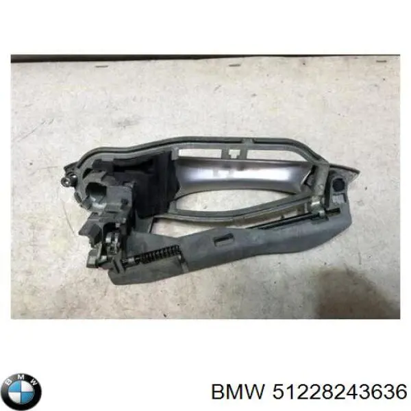 Тримач зовнішньої ручки дверей, задніх правих BMW 51228243636