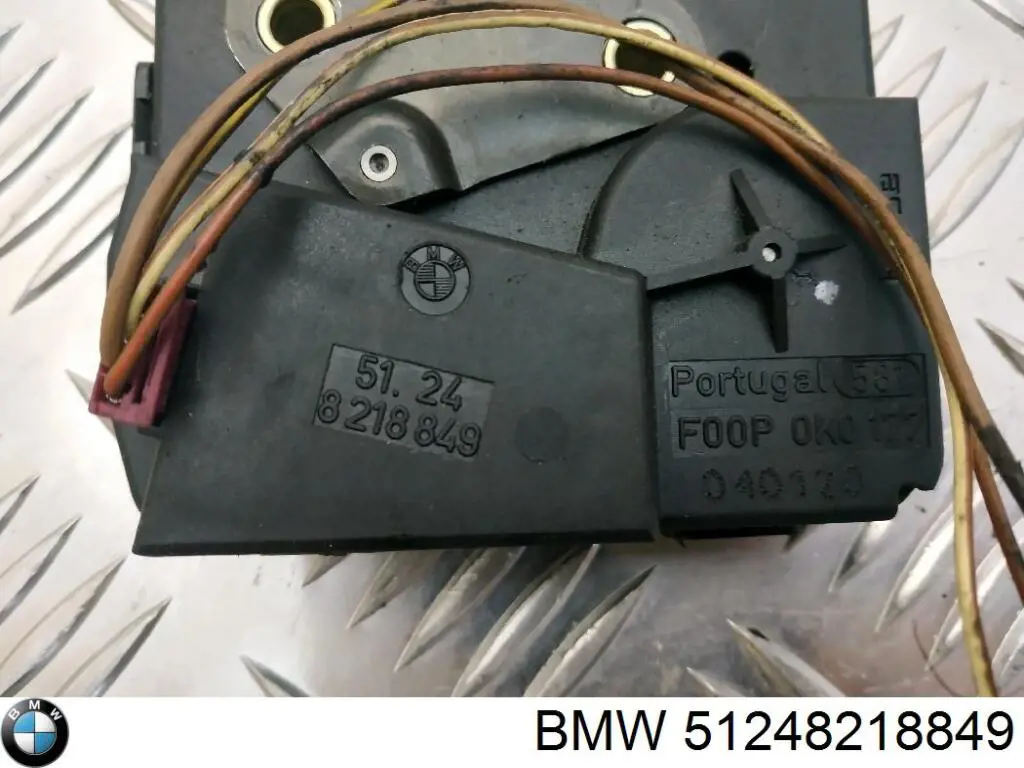 Замок скла задньої 3/5-ї двері (ляди) 51248218849 BMW
