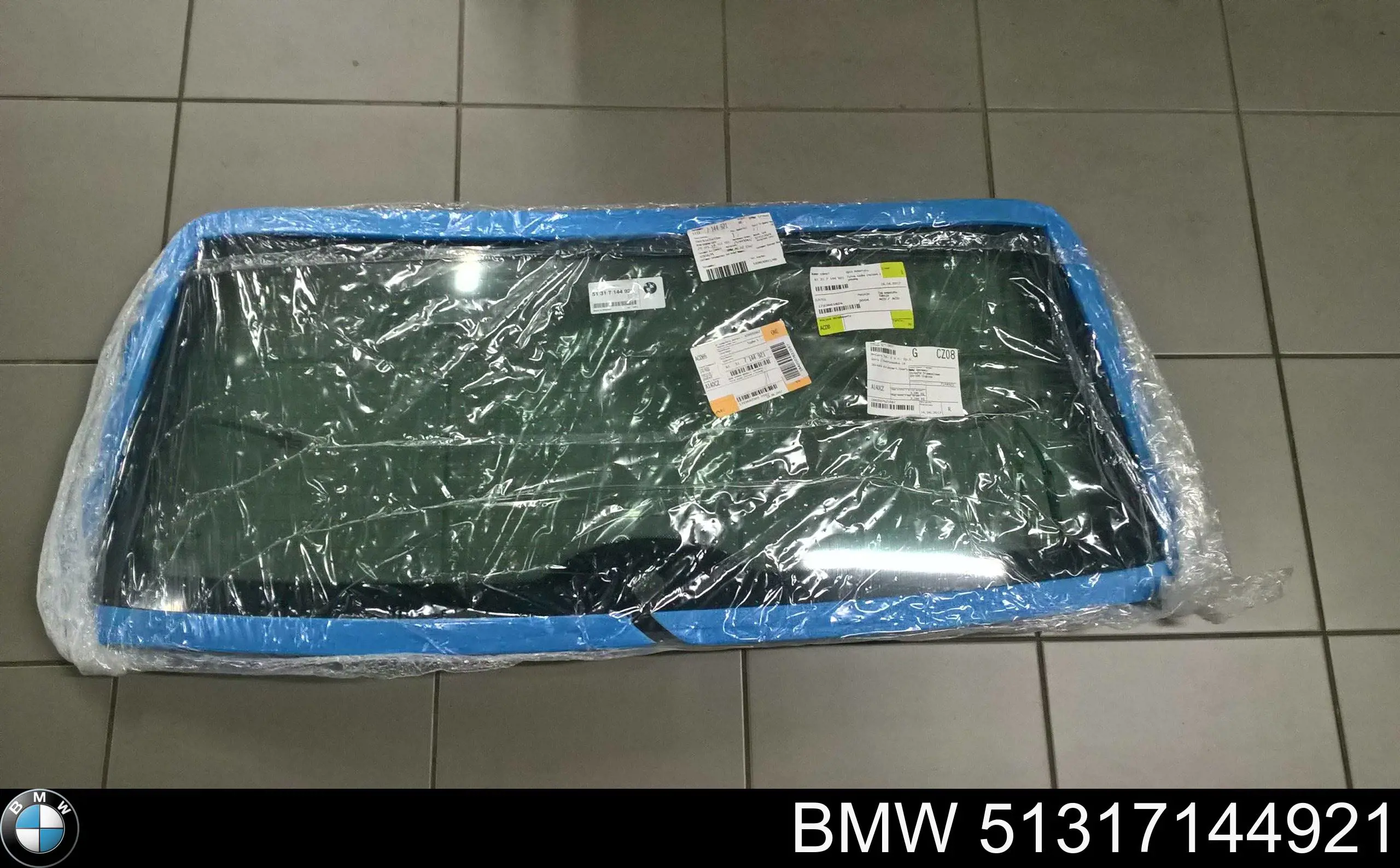 Скло кришки багажника BMW 51317144921 ціна, від 373.13 USD