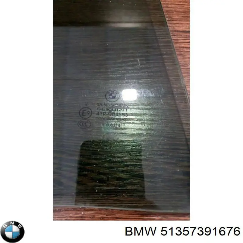 51357391676 BMW Скло задньої двері правої