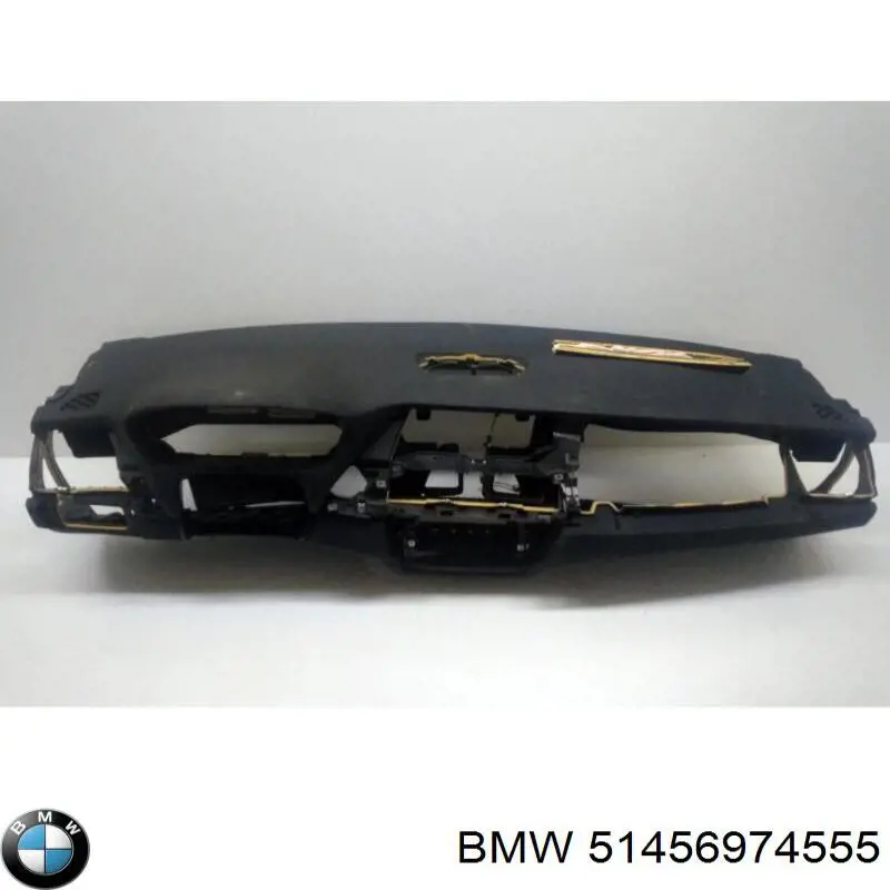 Панель приладів торпеди на BMW X5 (E70)