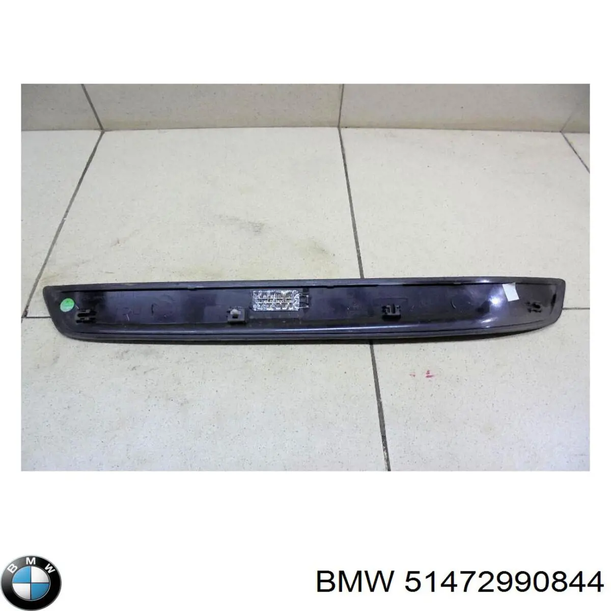 Купити 51472990844 BMW Накладка дверного порогу внутрішня, передня права