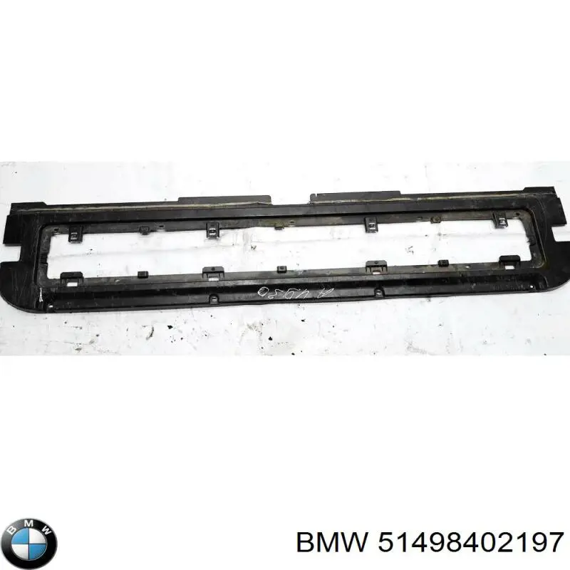51498402197 BMW Пластик п'ятих дверей