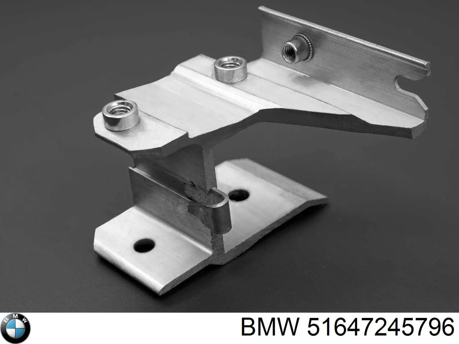 Кронштейн передньої балки Autotechteile 7095112 ціна, від 30.13 USD