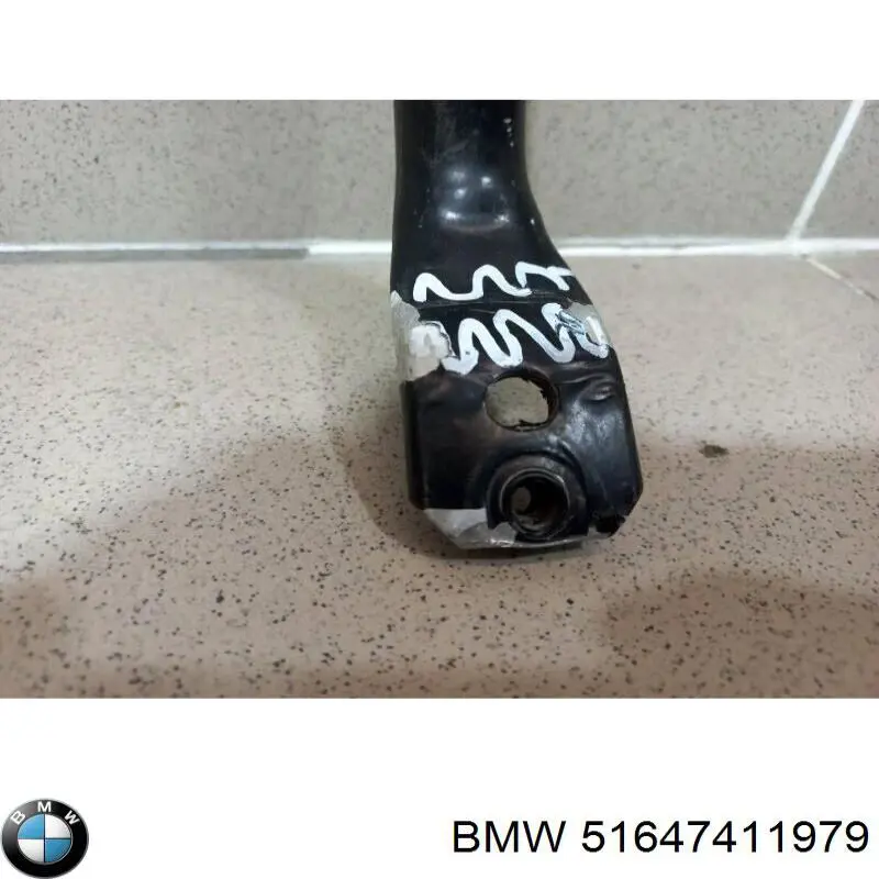  51647411979 BMW